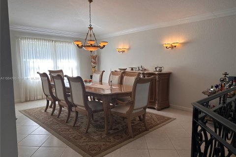 Casa en venta en Doral, Florida, 4 dormitorios, 293.76 m2 № 1075461 - foto 6