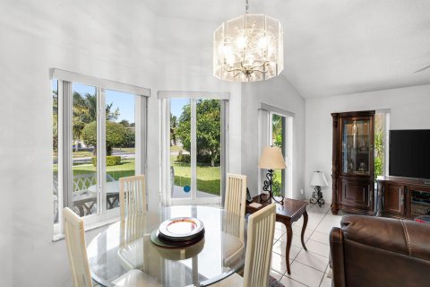 Villa ou maison à vendre à Delray Beach, Floride: 3 chambres, 163.04 m2 № 1072745 - photo 7