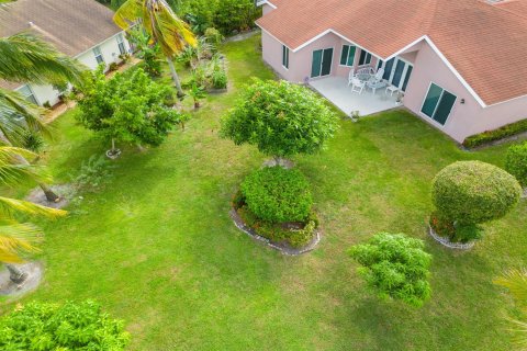 Villa ou maison à vendre à Delray Beach, Floride: 3 chambres, 163.04 m2 № 1072745 - photo 1
