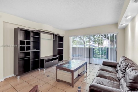 Condominio en venta en Coral Gables, Florida, 2 dormitorios, 95.13 m2 № 1067904 - foto 3