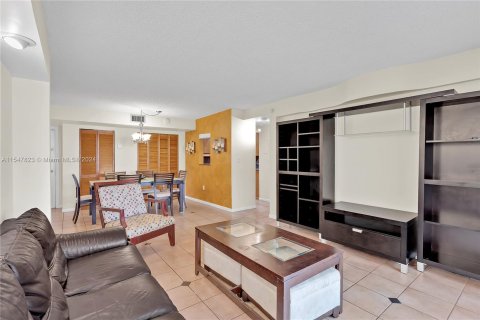 Condominio en venta en Coral Gables, Florida, 2 dormitorios, 95.13 m2 № 1067904 - foto 4