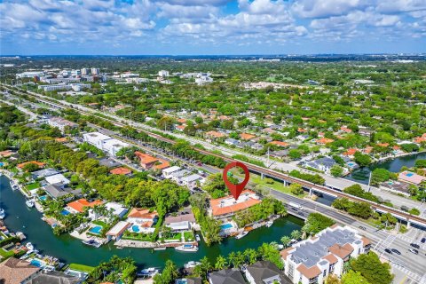 Condominio en venta en Coral Gables, Florida, 2 dormitorios, 95.13 m2 № 1067904 - foto 17