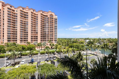 Condo in Coral Gables, Florida, 1 bedroom  № 1241874 - photo 14