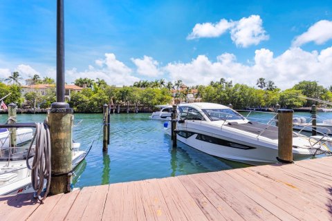 Condo in Coral Gables, Florida, 1 bedroom  № 1241874 - photo 24