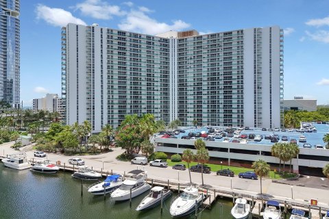 Copropriété à vendre à Sunny Isles Beach, Floride: 1 chambre, 92.07 m2 № 1241787 - photo 4