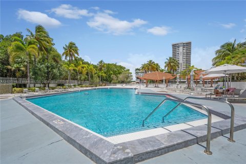 Copropriété à vendre à Sunny Isles Beach, Floride: 1 chambre, 92.07 m2 № 1241787 - photo 21