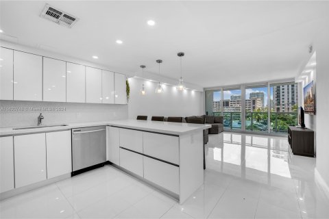 Condo in Sunny Isles Beach, Florida, 1 bedroom  № 1241787 - photo 7