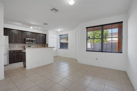 Adosado en venta en Homestead, Florida, 4 dormitorios, 160.54 m2 № 1241873 - foto 12