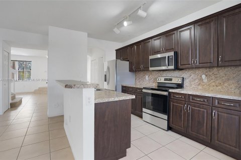 Adosado en venta en Homestead, Florida, 4 dormitorios, 160.54 m2 № 1241873 - foto 8