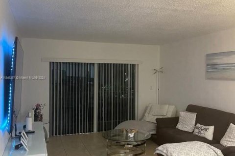 Condominio en venta en Doral, Florida, 2 dormitorios, 93.37 m2 № 1058143 - foto 7
