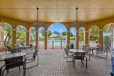 Villa ou maison à vendre à West Palm Beach, Floride: 4 chambres, 269.14 m2 № 1226780 - photo 11