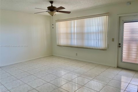 Copropriété à vendre à Boca Raton, Floride: 1 chambre, 68.56 m2 № 1370570 - photo 2