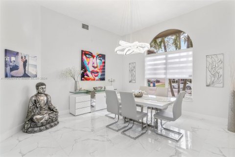 Villa ou maison à vendre à Coral Springs, Floride: 5 chambres, 276.11 m2 № 1370568 - photo 14