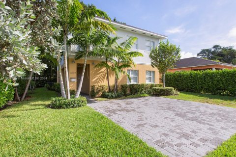 Villa ou maison à louer à South Miami, Floride: 4 chambres, 209.03 m2 № 1370667 - photo 15