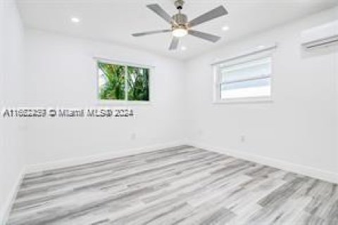 House in Southwest Ranches, Florida 3 bedrooms, 209.03 sq.m. № 1370617 - photo 8