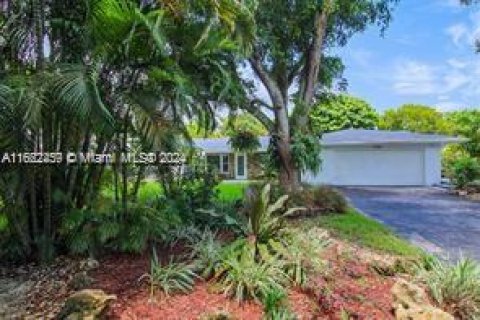 Villa ou maison à louer à Southwest Ranches, Floride: 3 chambres, 209.03 m2 № 1370617 - photo 15