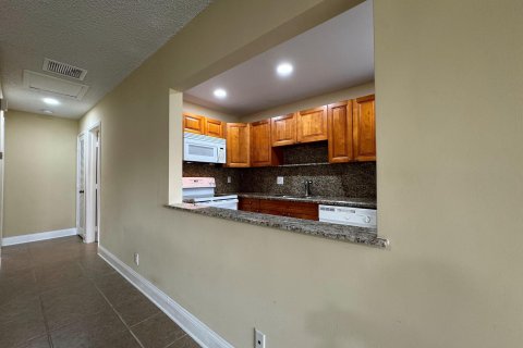 Condominio en venta en Plantation, Florida, 1 dormitorio, 97.18 m2 № 1044022 - foto 21