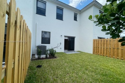 Townhouse in Homestead, Florida 3 bedrooms, 123.65 sq.m. № 1241846 - photo 10