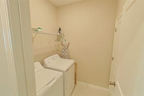 Townhouse in Wesley Chapel, Florida 3 bedrooms, 163.51 sq.m. № 1339445 - photo 16