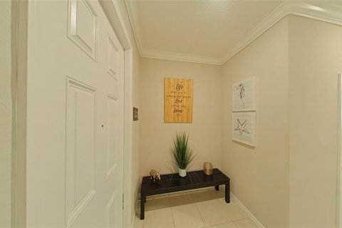 Townhouse in Wesley Chapel, Florida 3 bedrooms, 163.51 sq.m. № 1339445 - photo 2