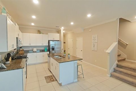 Townhouse in Wesley Chapel, Florida 3 bedrooms, 163.51 sq.m. № 1339445 - photo 7