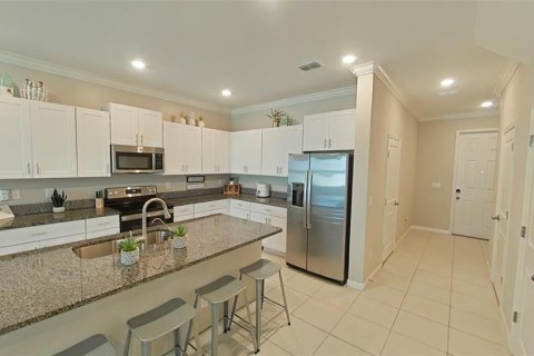 Townhouse in Wesley Chapel, Florida 3 bedrooms, 163.51 sq.m. № 1339445 - photo 6