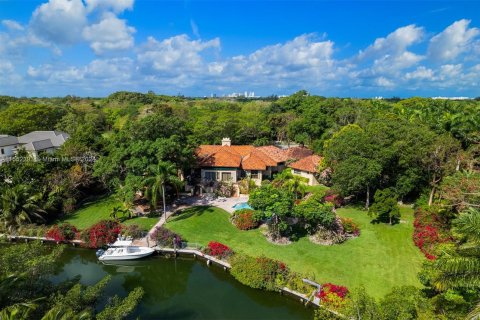 Villa ou maison à vendre à Coral Gables, Floride: 9 chambres, 947.51 m2 № 1073219 - photo 2