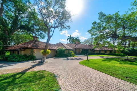 Villa ou maison à vendre à Coral Gables, Floride: 9 chambres, 947.51 m2 № 1073219 - photo 16