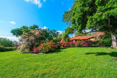 Villa ou maison à vendre à Coral Gables, Floride: 9 chambres, 947.51 m2 № 1073219 - photo 18