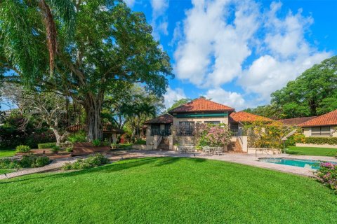 Villa ou maison à vendre à Coral Gables, Floride: 9 chambres, 947.51 m2 № 1073219 - photo 10