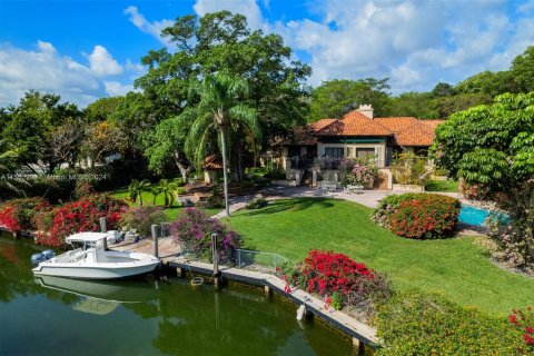 Villa ou maison à vendre à Coral Gables, Floride: 9 chambres, 947.51 m2 № 1073219 - photo 9