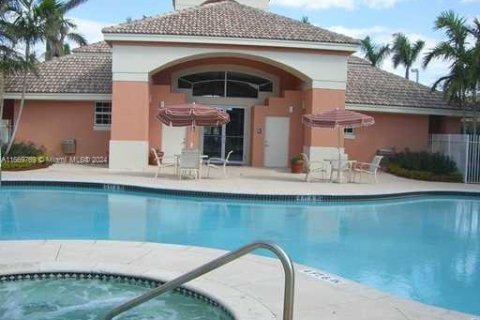 Condo in Davie, Florida, 2 bedrooms  № 1388036 - photo 20