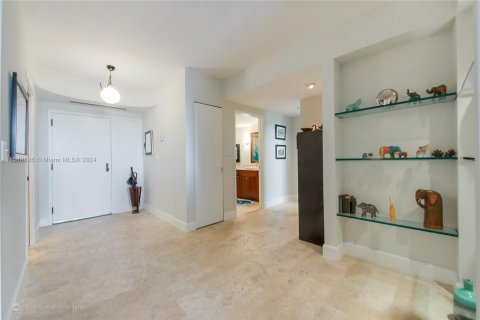 Condominio en venta en Key Biscayne, Florida, 2 dormitorios, 159.79 m2 № 1060665 - foto 5