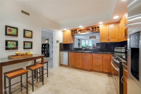 Condominio en venta en Key Biscayne, Florida, 2 dormitorios, 159.79 m2 № 1060665 - foto 7