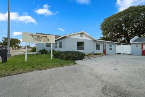 Immobilier commercial à vendre à St. Lucie, Floride № 1159159 - photo 2