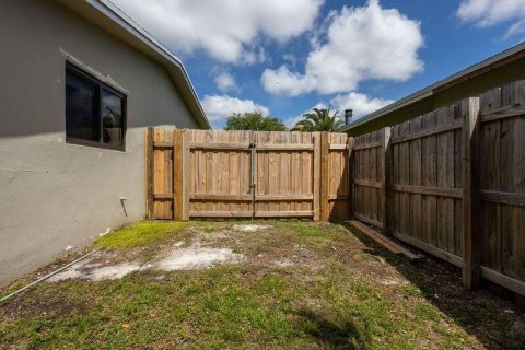 Casa en venta en Oakland Park, Florida, 3 dormitorios, 121.14 m2 № 1068532 - foto 19