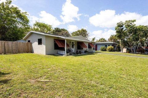 Villa ou maison à vendre à Oakland Park, Floride: 3 chambres, 121.14 m2 № 1068532 - photo 24