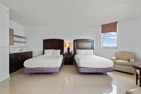 Condo in Sunny Isles Beach, Florida, 3 bedrooms  № 1209723 - photo 27