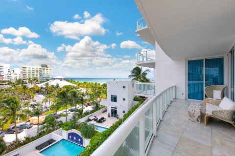 Copropriété à vendre à Miami Beach, Floride: 2 chambres, 133.78 m2 № 1375642 - photo 1