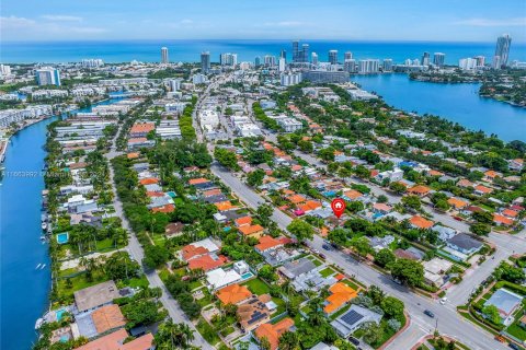 Terreno en venta en Miami Beach, Florida № 1375598 - foto 10