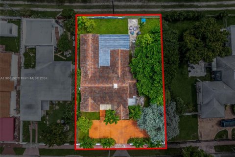 Terreno en venta en Miami Beach, Florida № 1375598 - foto 4