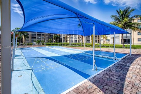 Condominio en venta en Dania Beach, Florida, 1 dormitorio, 78.97 m2 № 1077347 - foto 30
