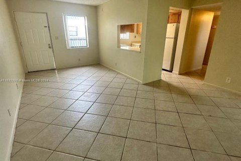 Copropriété à vendre à West Palm Beach, Floride: 1 chambre, 72 m2 № 1271013 - photo 1