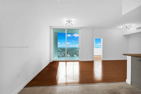 Condo in Hallandale Beach, Florida, 3 bedrooms  № 1242491 - photo 8