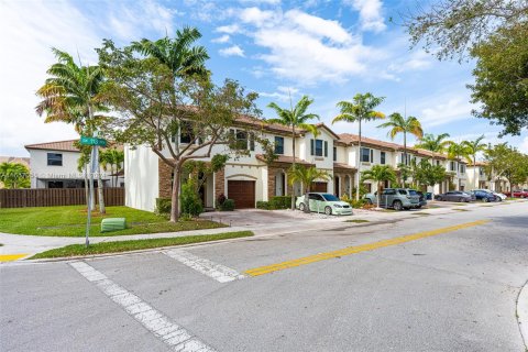 Touwnhouse à vendre à Homestead, Floride: 3 chambres, 142.6 m2 № 1357305 - photo 4