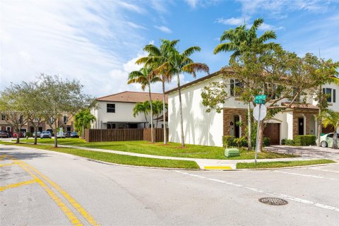 Touwnhouse à vendre à Homestead, Floride: 3 chambres, 142.6 m2 № 1357305 - photo 3