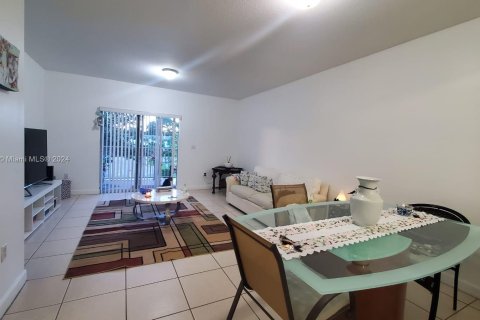 Copropriété à louer à Miami, Floride: 2 chambres, 96.71 m2 № 1356765 - photo 21