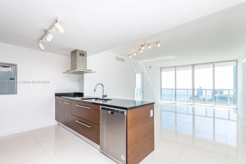 Condo in Miami, Florida, 3 bedrooms  № 1357308 - photo 13