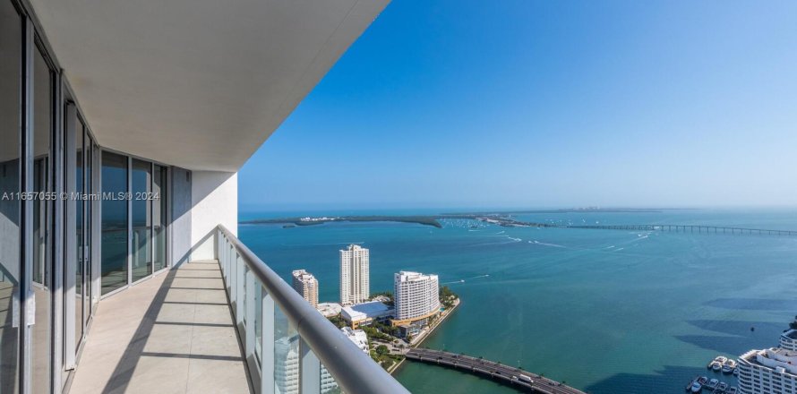 Condo à Miami, Floride, 3 chambres  № 1357308