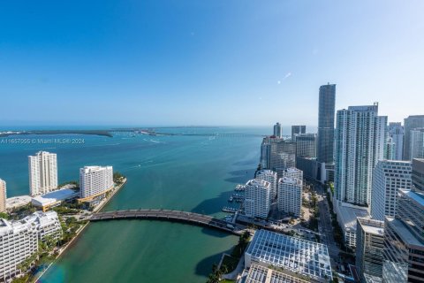 Condominio en alquiler en Miami, Florida, 3 dormitorios, 134.71 m2 № 1357308 - foto 28